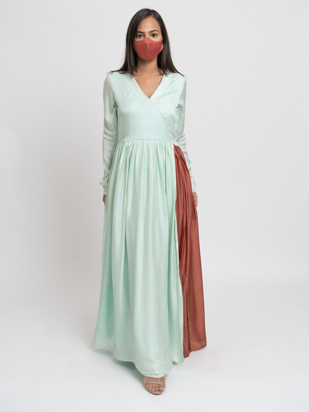 Neora V Neck Fit and Flare Maxi Dress