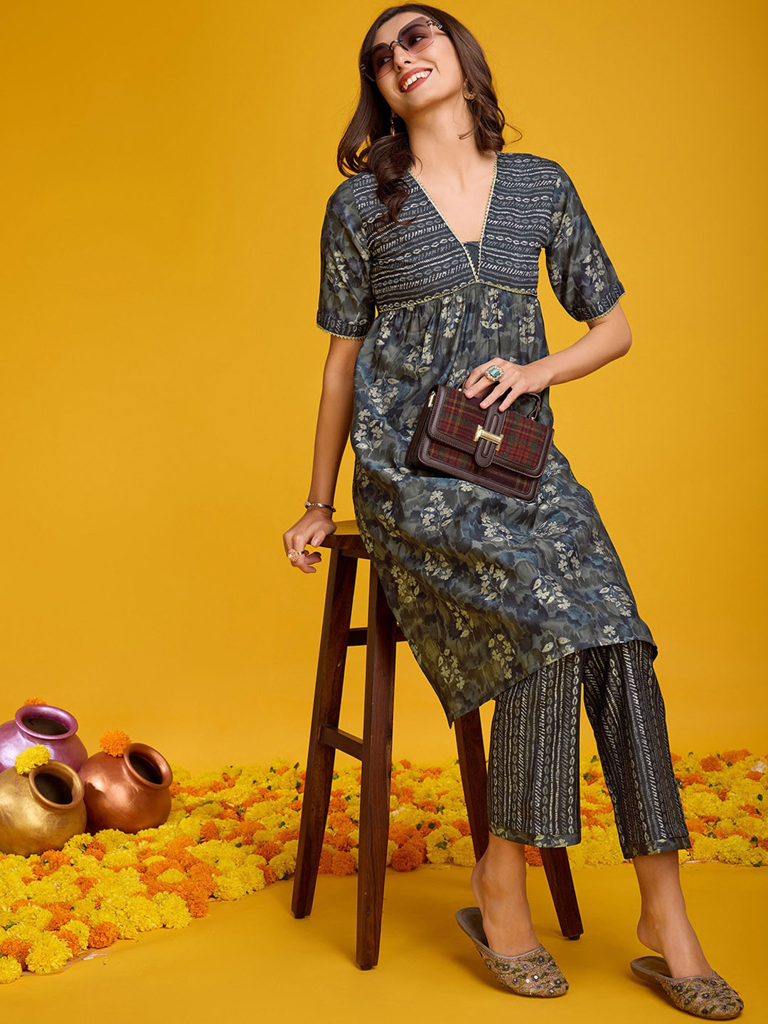 Ishin Ethnic Motifs Printed Short Sleeves Chanderi Silk Kurta