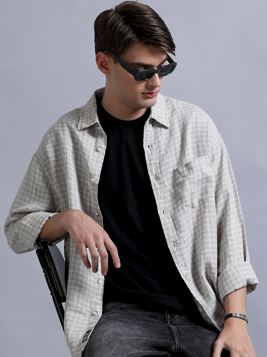 SILISOUL Relaxed Long Sleeves Spread Collar Linen Opaque Striped Casual Shirt