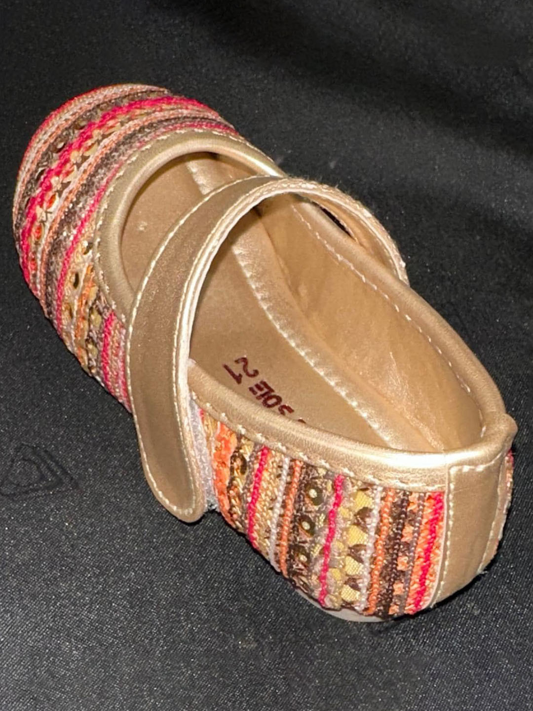 Minesole Girls Textured Round Toe Mary Jane