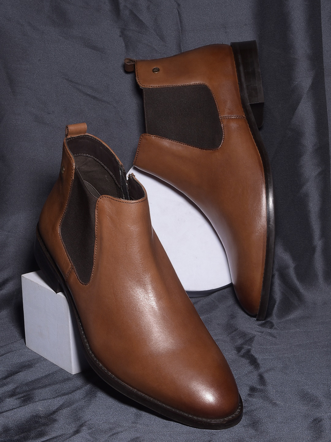 Hush Puppies Men Aiden Leather Chelsea Boots