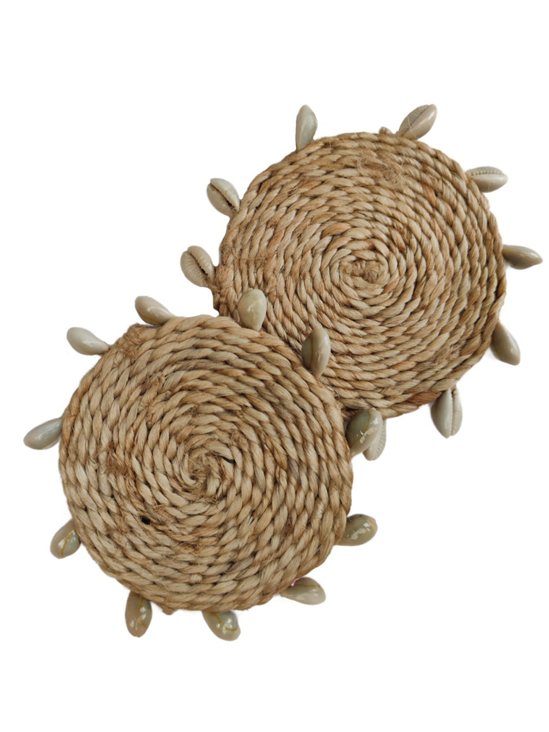 MAATIR DESIGNS Beige 4 Pieces Jute Round Coasters with Shells