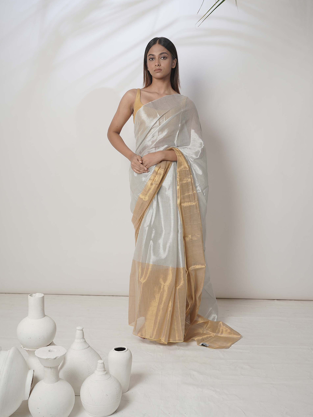 HUTS AND LOOMS Tissue Ethnic Saree