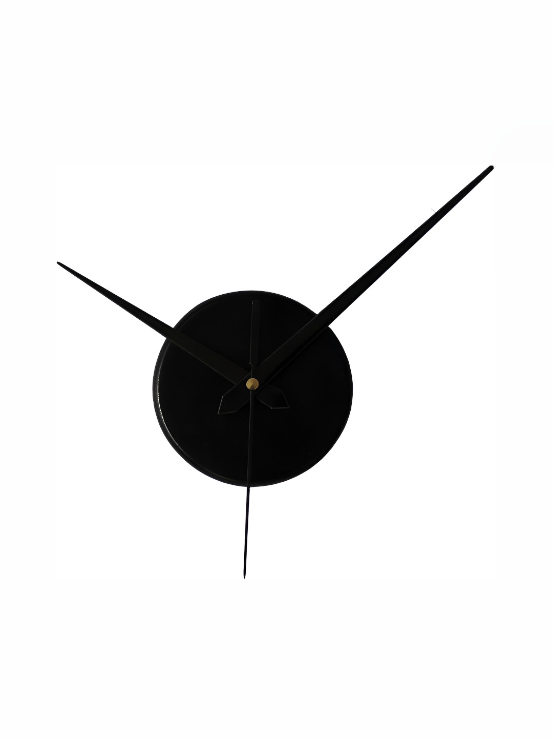 Crimson Knot Black Wooden Contemporary Round Shaped Wall Clock