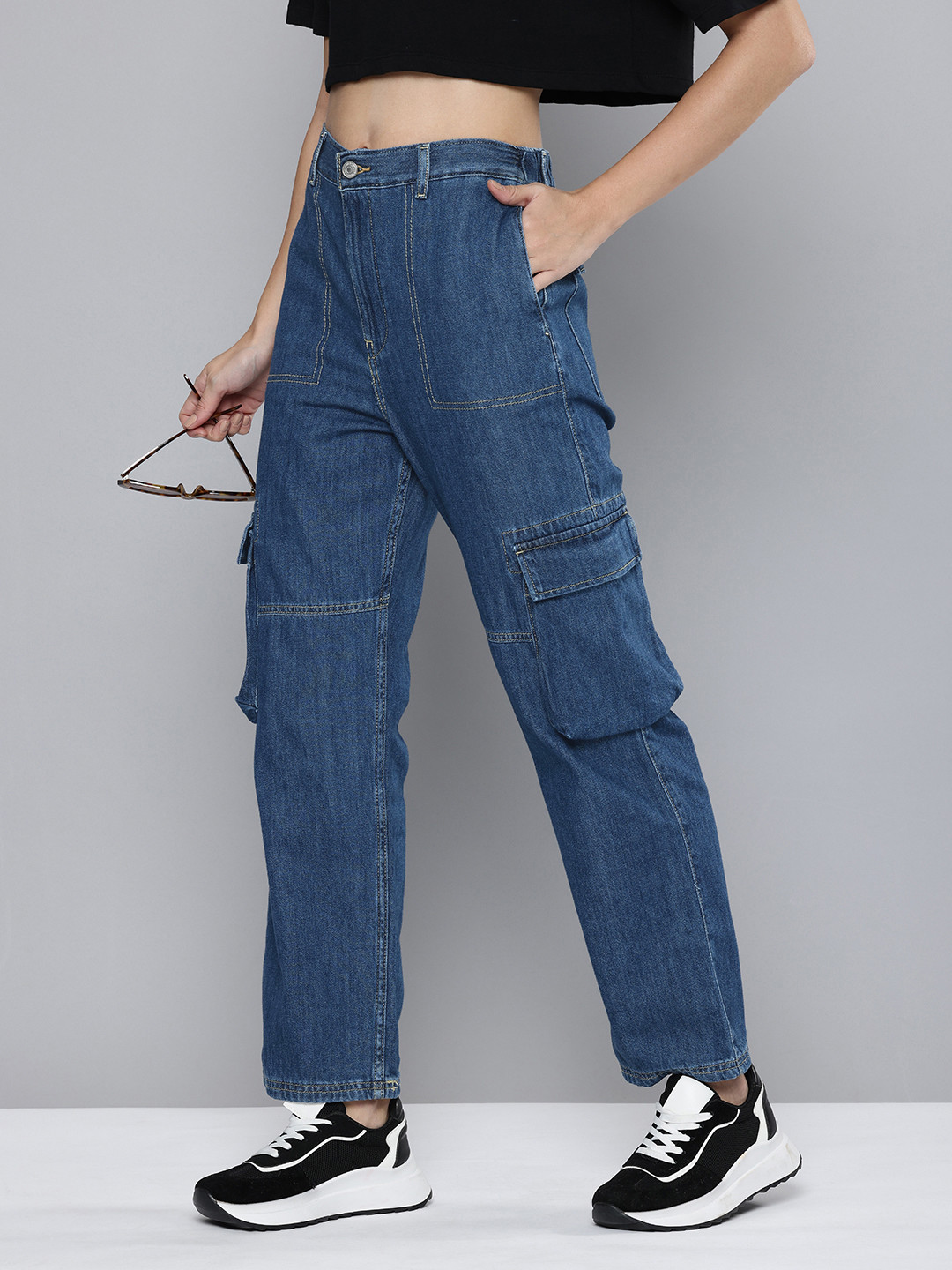 Levis Women Pure Cotton Bootcut Light Fade Cargo Jeans