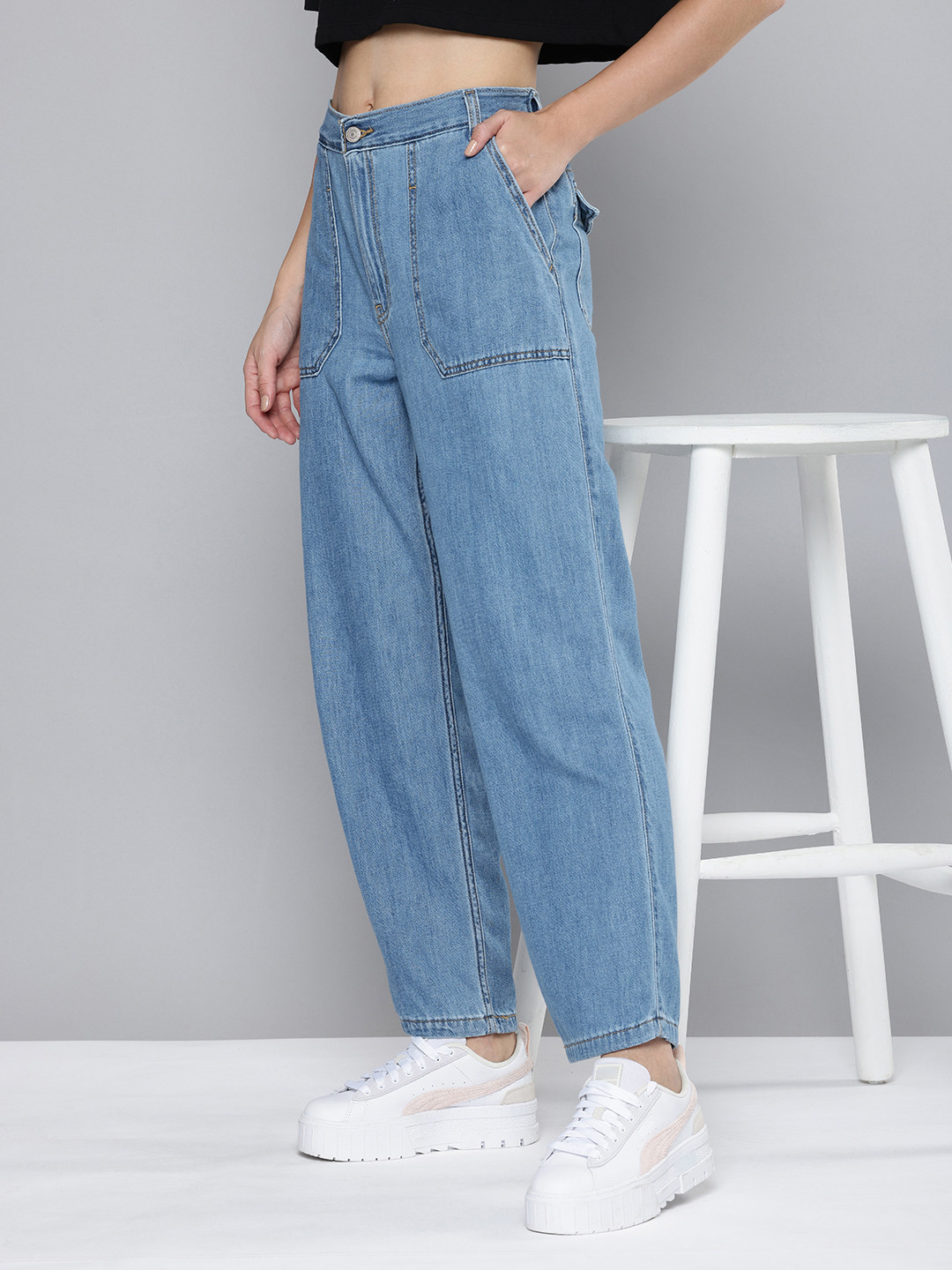 Levis Women 94 Pure Cotton Light Fade Relaxed Fit Jeans