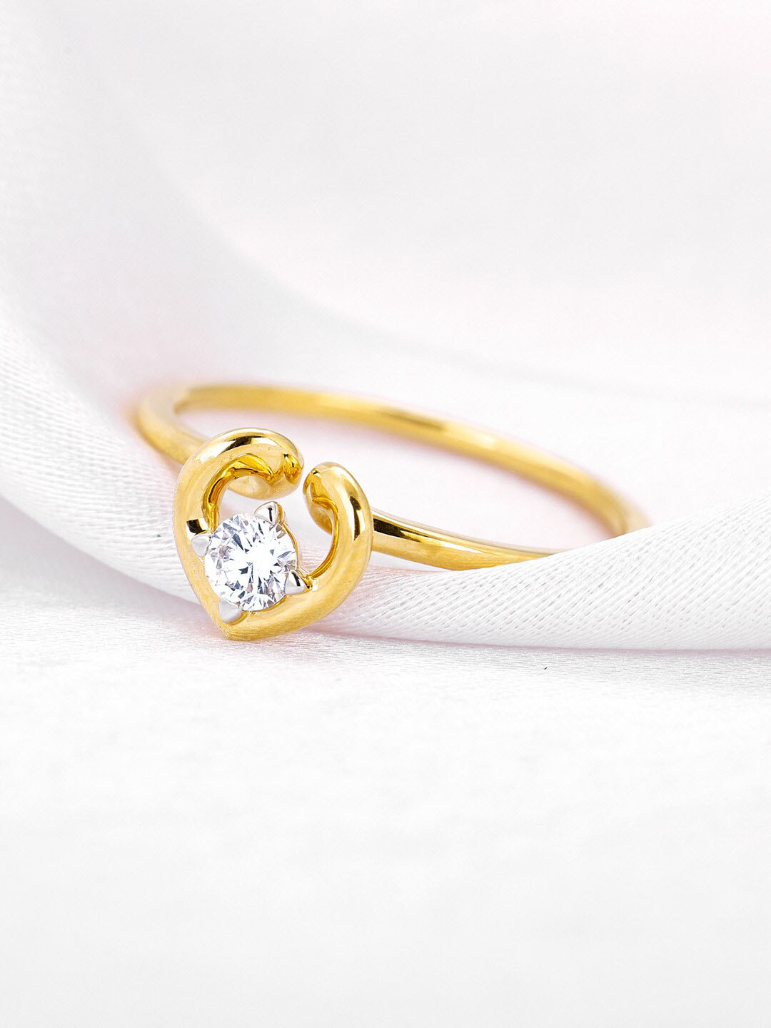 GIVA Symphony Of Love 14KT Gold Diamond Studded Finger Ring-1.43 gms