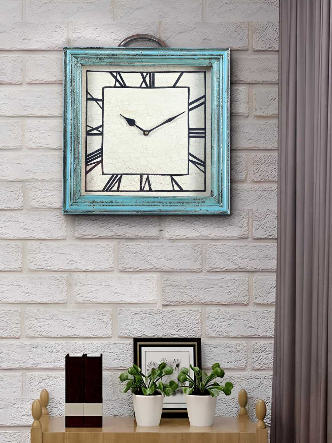 Aura Blue & White Textured Vintage Wall Clock