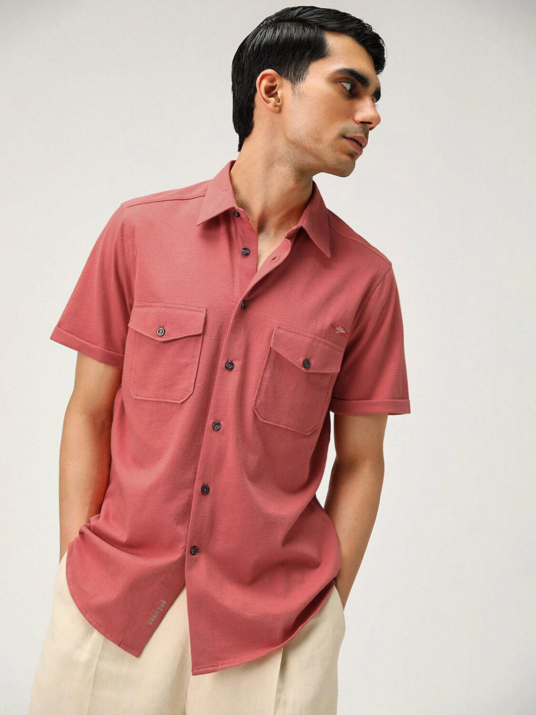 Andamen Premium Spread Collar Short Sleeves Chest Pocket Cotton Shirt