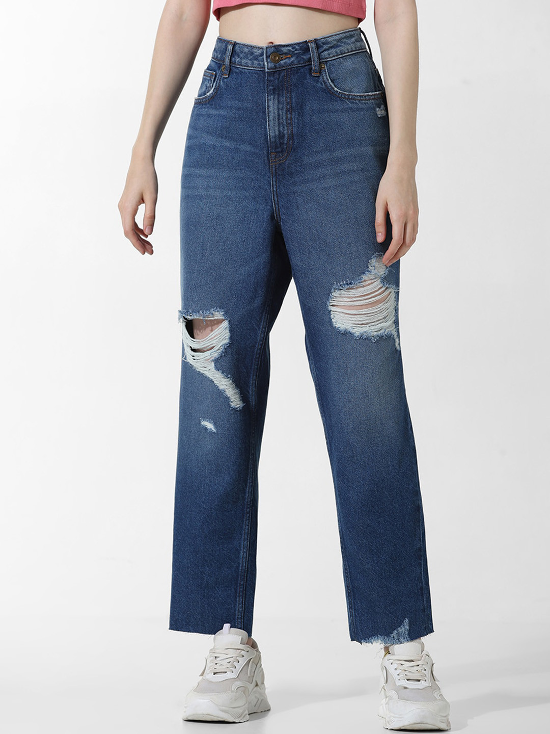 ONLY ONLKLAUS MOM HW Women Straight Fit High-Rise Mildly Distressed Light Fade Jeans