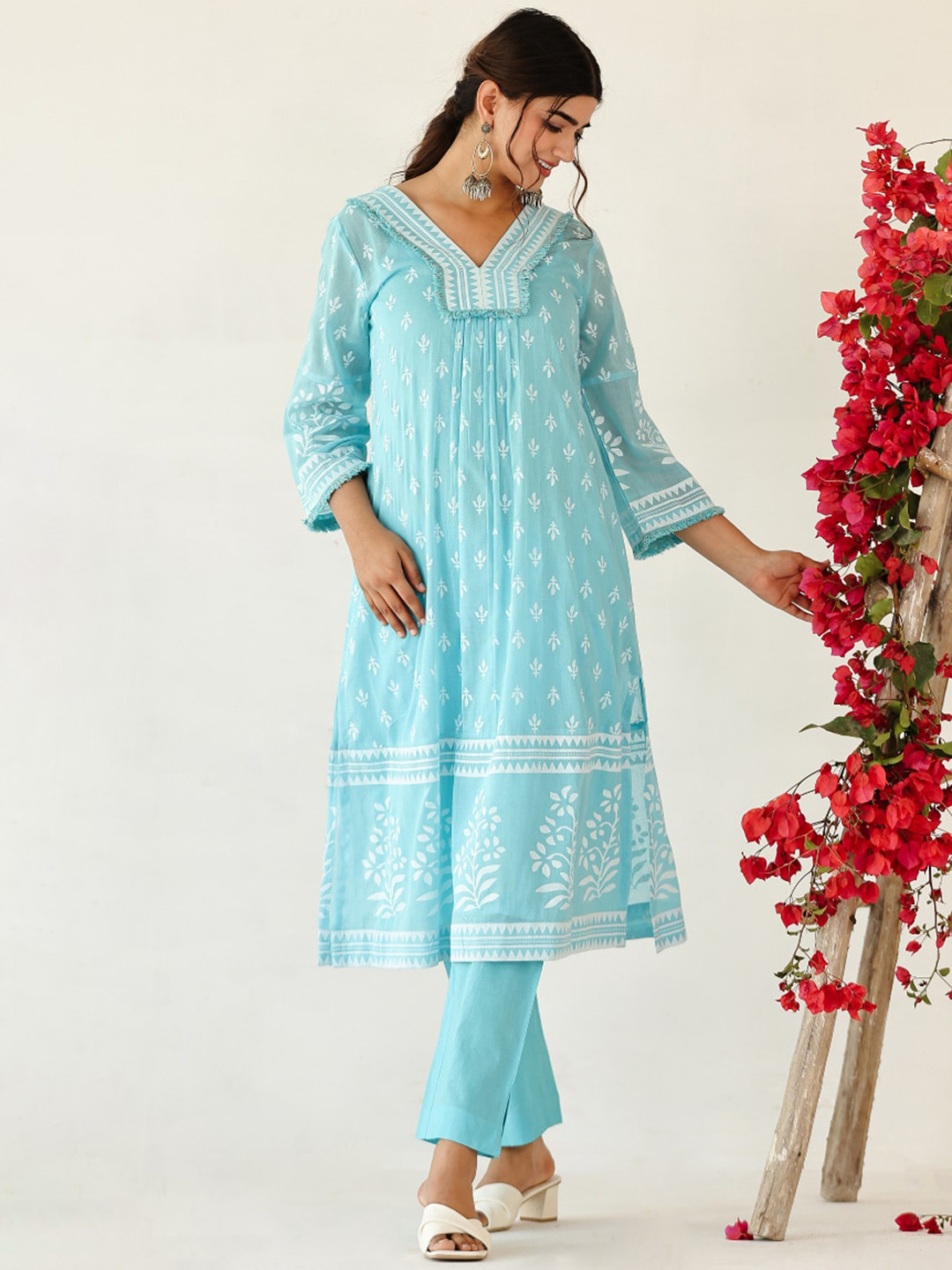 PINK CACTII V Neck Ethnic Motifs Printed Pleated Pure Cotton Kurta with Trouser