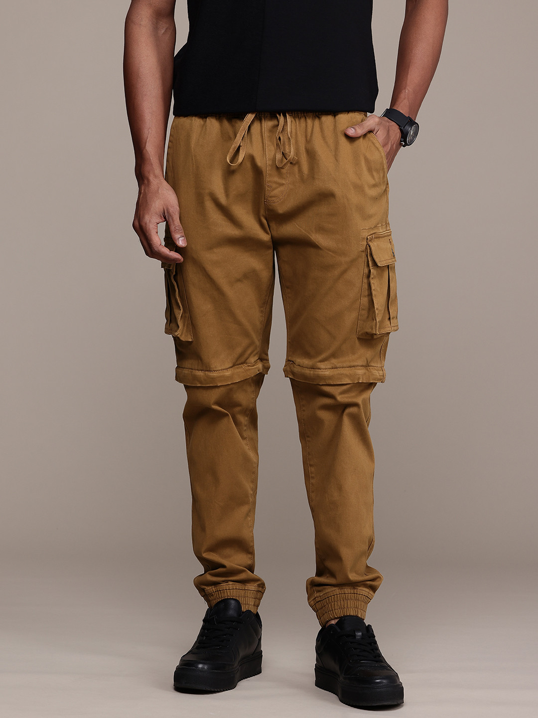 WROGN Men Slim Fit Cargos Trousers With Detachable Seam