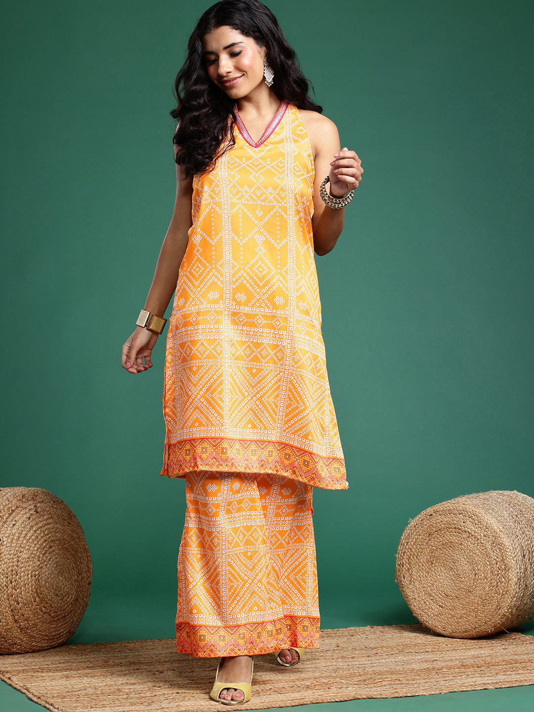Sangria Women Printed Halter Neck Kurta With Palazzos