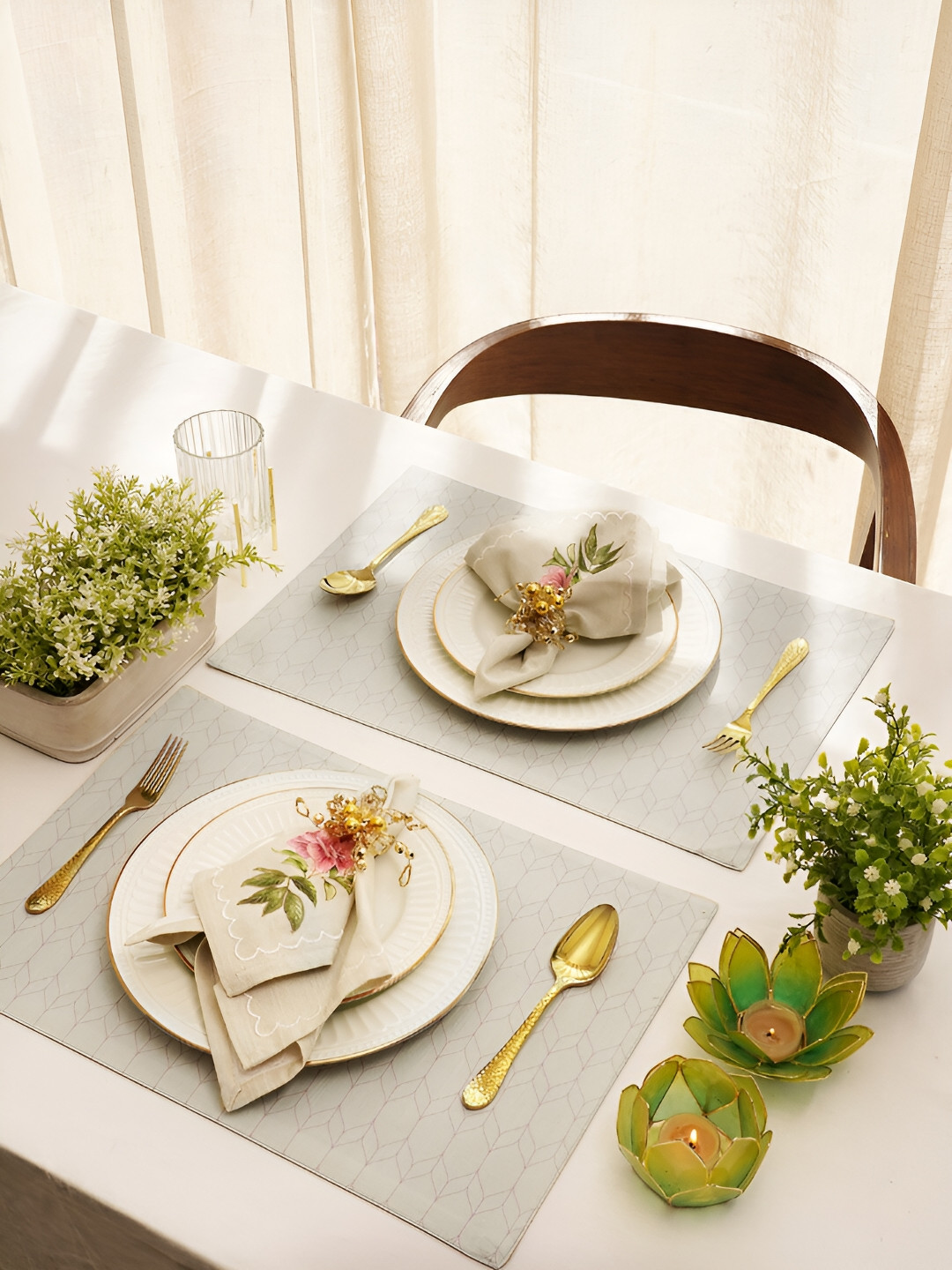 Pure Home and Living 2-pcs Off-white & Purple Geometric Cotton Table Placemats