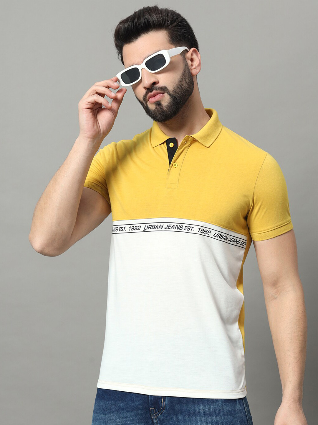 OGEN Men Colourblocked Polo Collar T-shirt