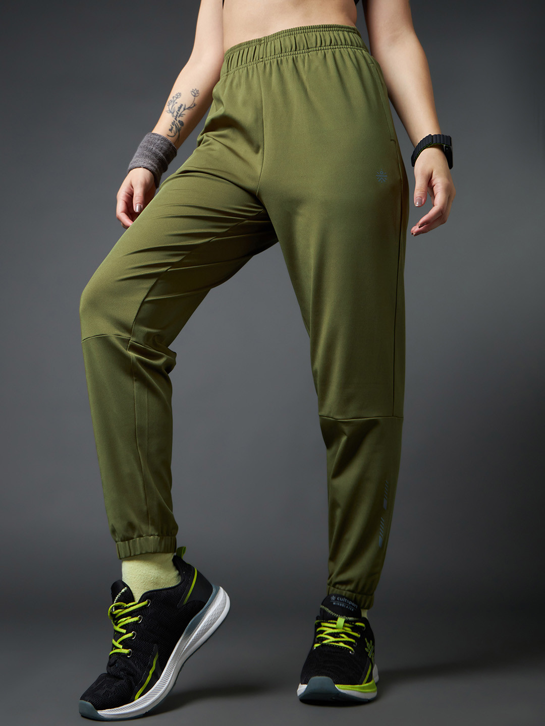 CULT Run Elevate Women Slim-Fit Sports Jogger