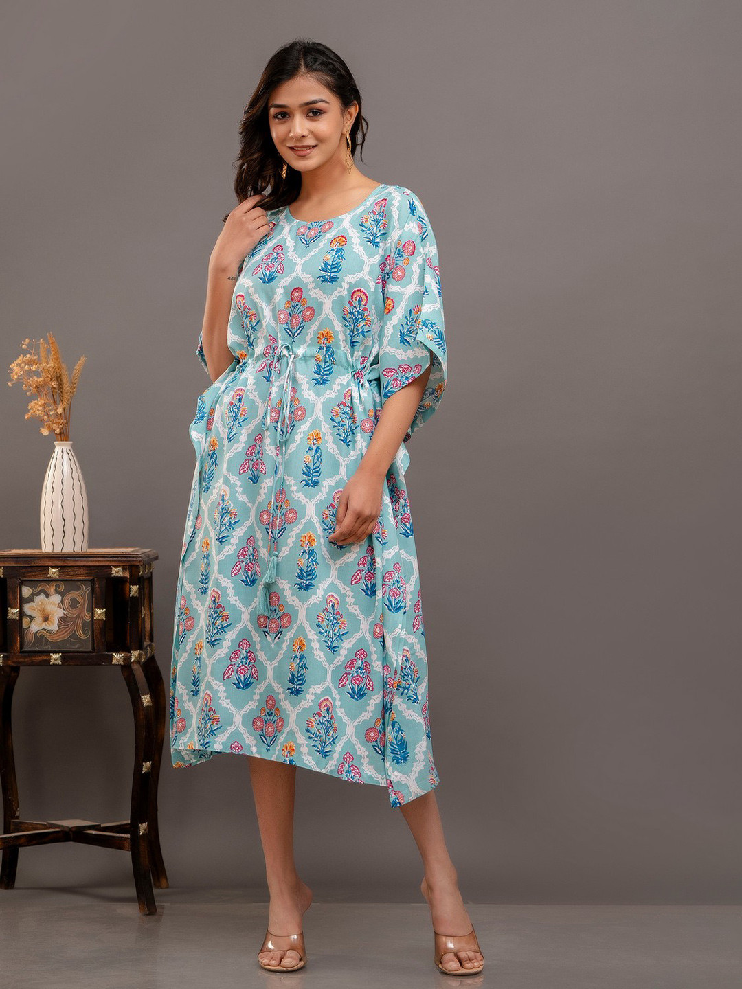 A&K Women Floral Printed Flared Sleeves Kaftan Kurta