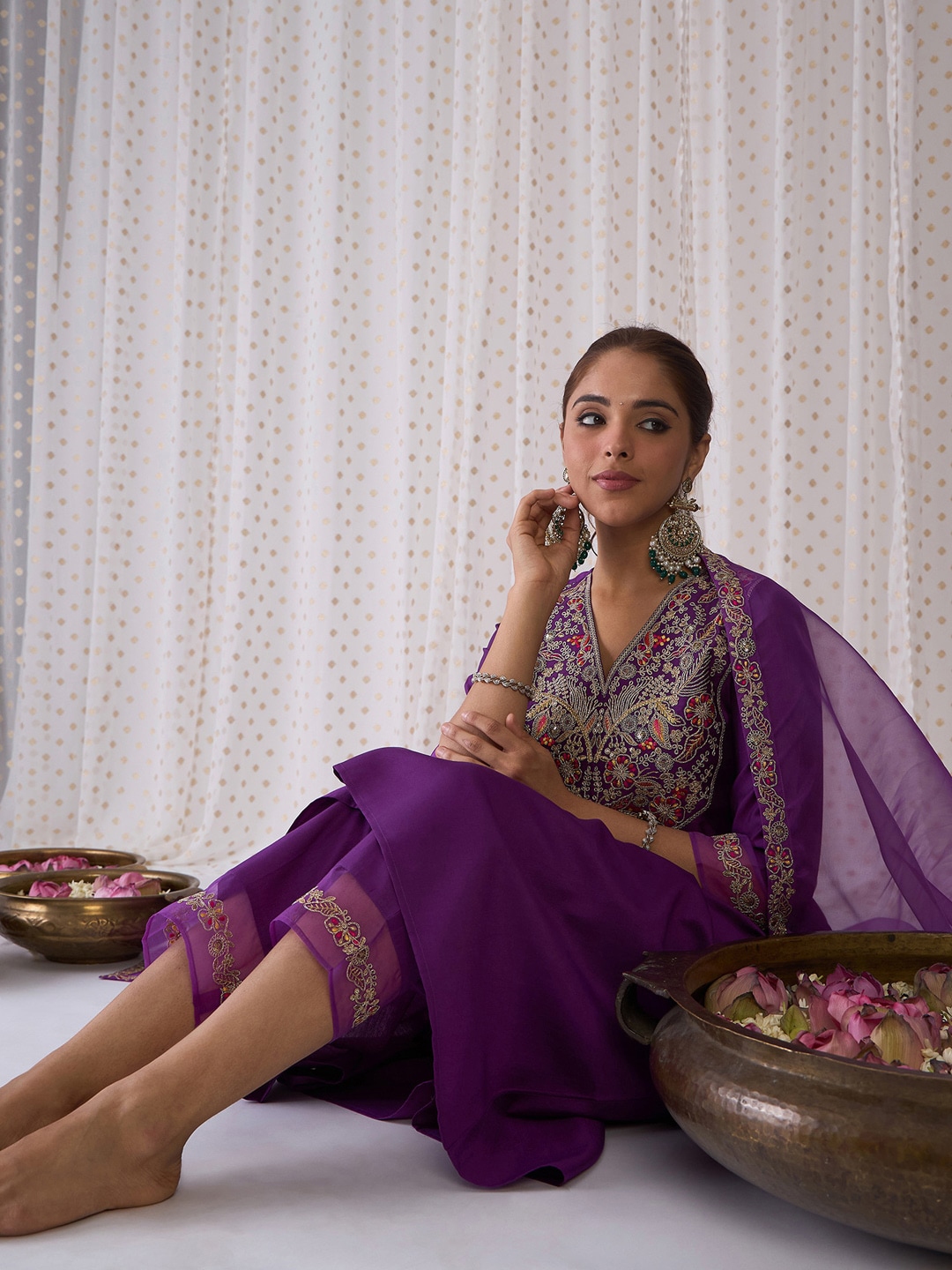 Indo Era Floral Embroidered V Neck Liva Kurta With Trousers & Dupatta - Kurta Sets for Women 29287572 | Myntra