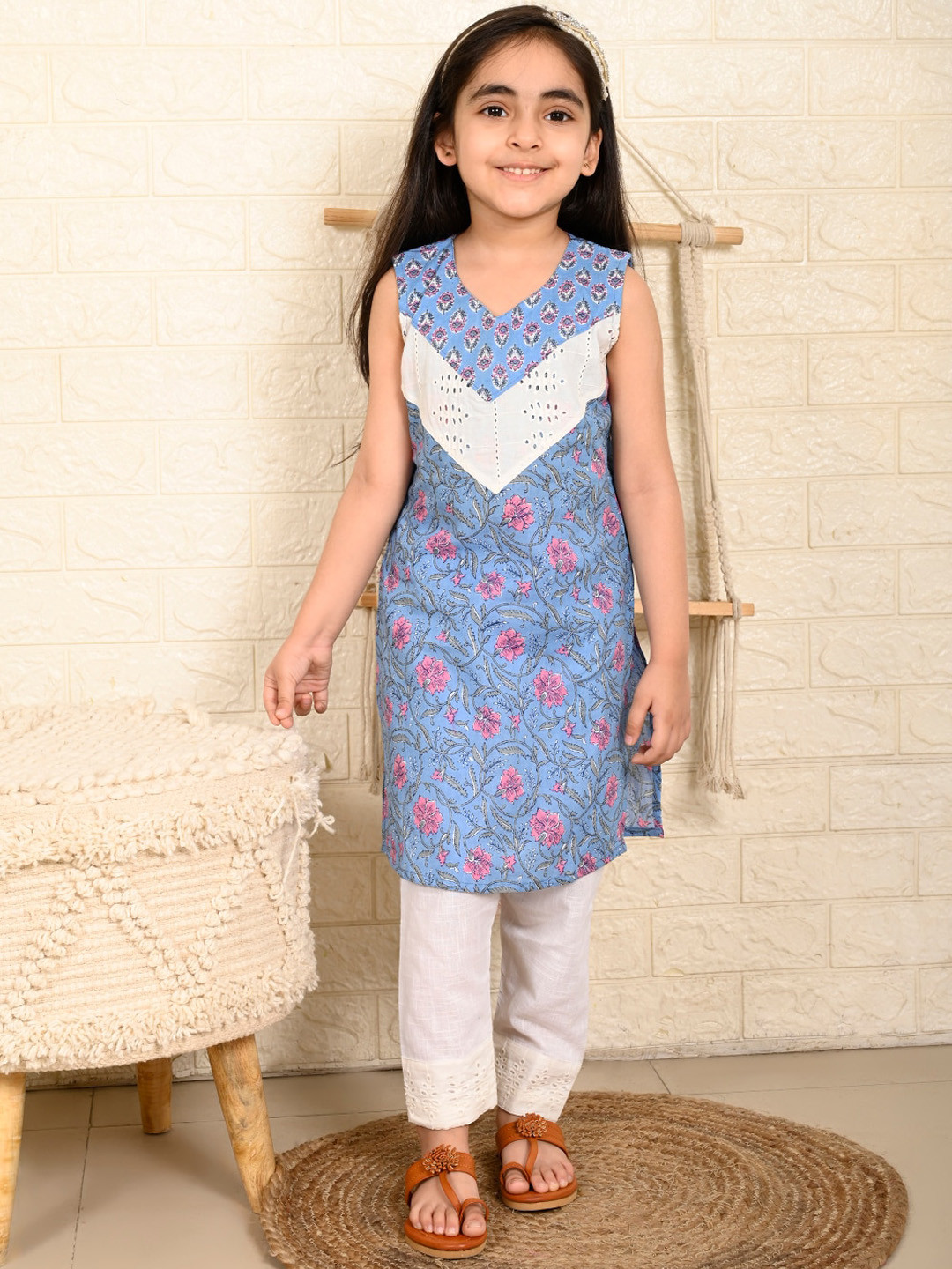 Here&Now X Kinder Kids Girls Floral Printed Patchwork Pure Cotton Kurta with Trousers