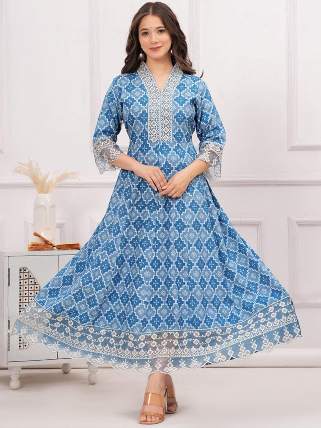PARUCREATION Geometric Printed Regular Sequinned Panelled Cotton Anarkali Kurta