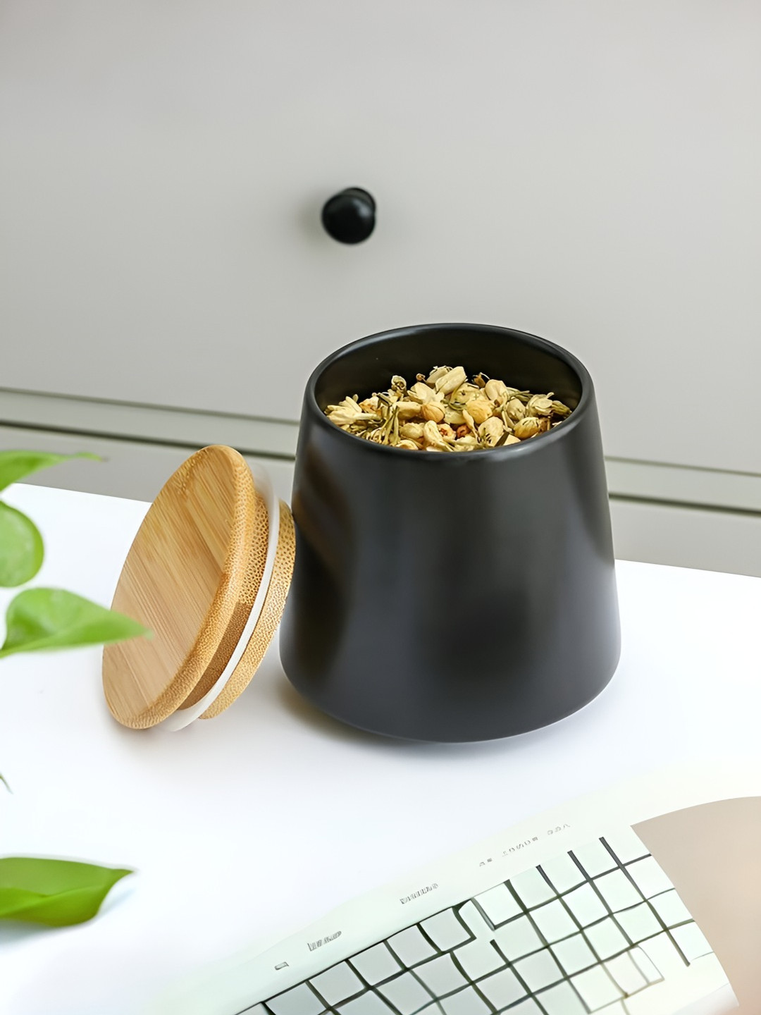 Umai Black Ceramic Dishwasher Safe Clip-On Canister-500ml