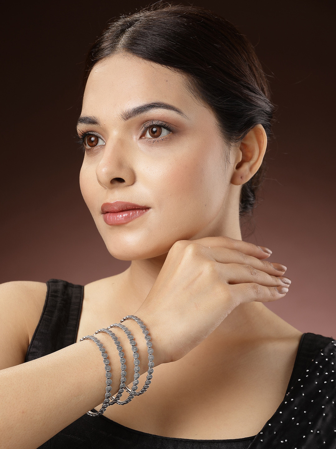 NVR Set of 4 German Silver Oxidised Bangles