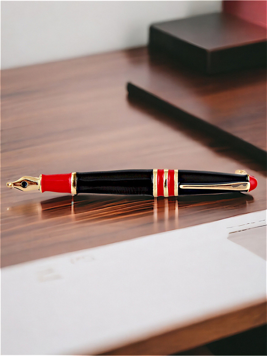 LUCKY JEWELLERY Unisex Gold Plated Fountain Pen Saree Brooch