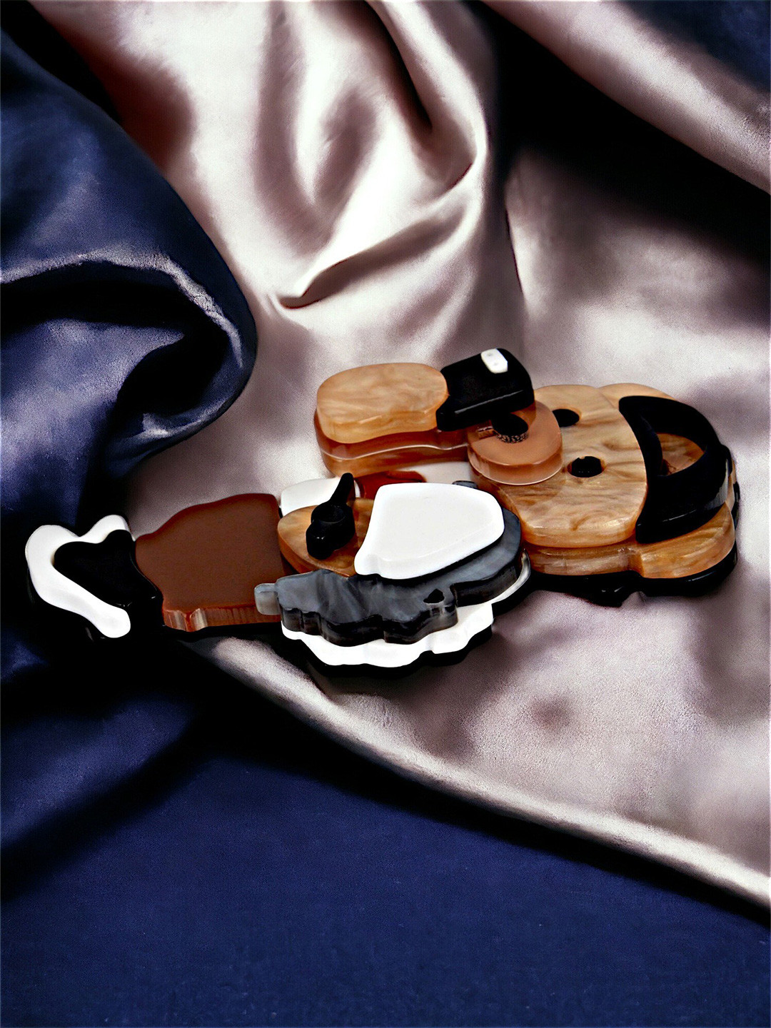 LUCKY JEWELLERY Unisex Cute Teddy Bear Lovely Selfie Bear Brooch