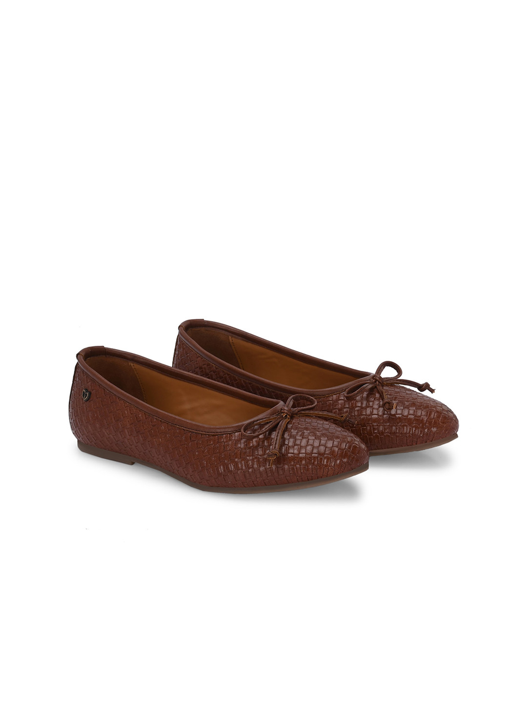 Delize Textured Bow Detailed Ballerinas