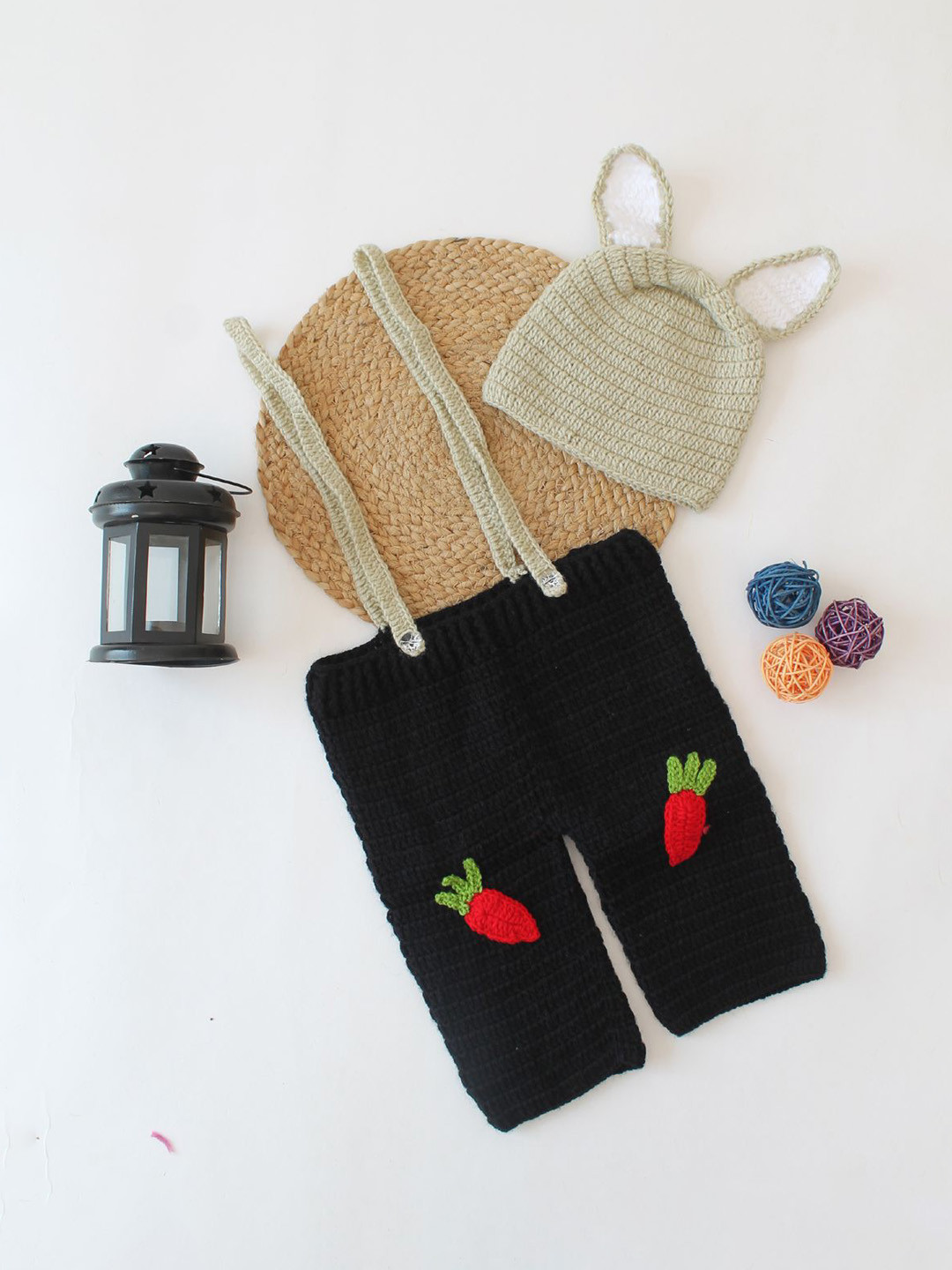 Woonie Infant Boys 2-Pcs Self-Design Crochet Bunny King Style Photoshoot Props