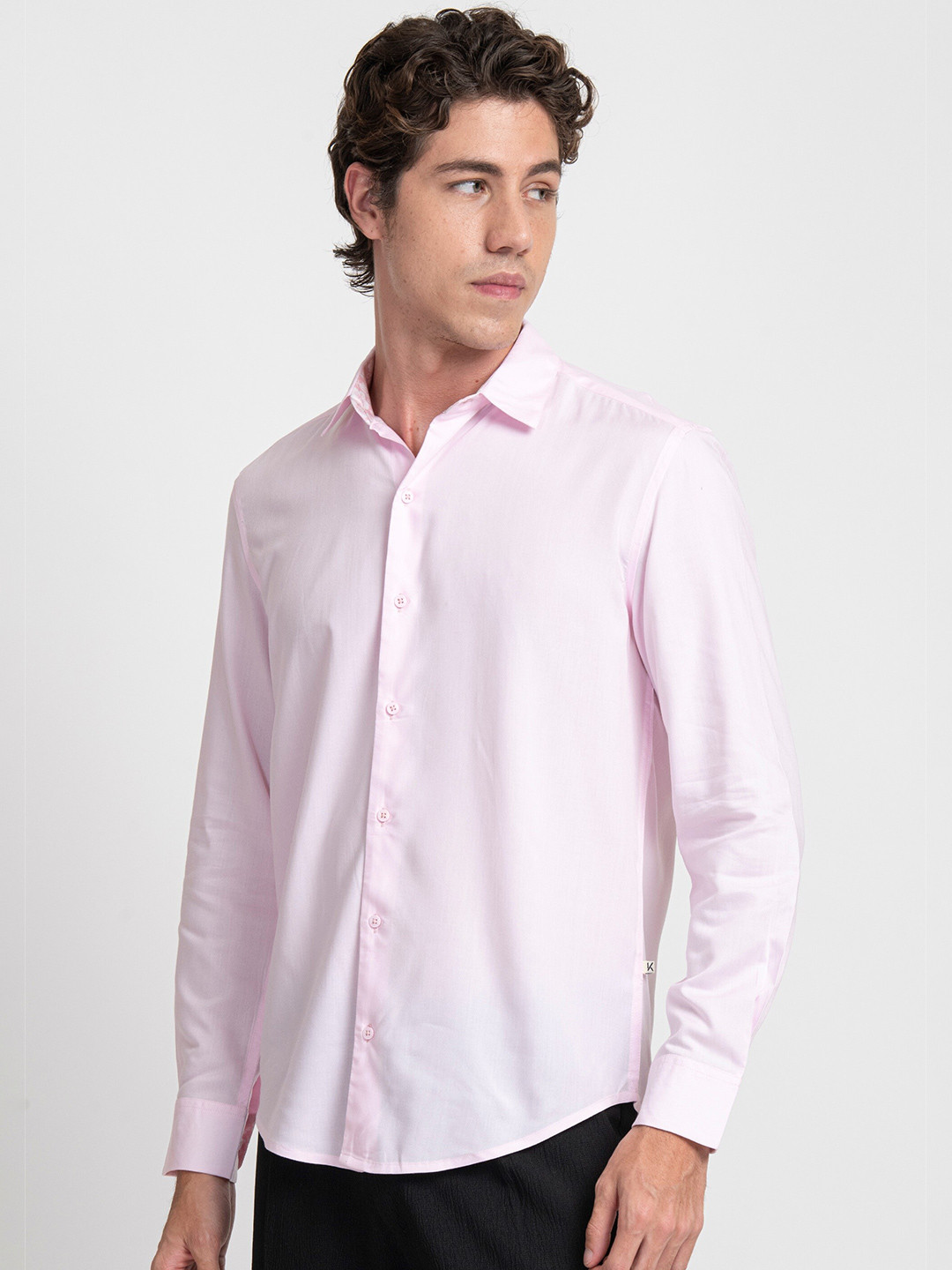 KISSOSS Men India Slim Solid Slim Fit Opaque Casual Shirt