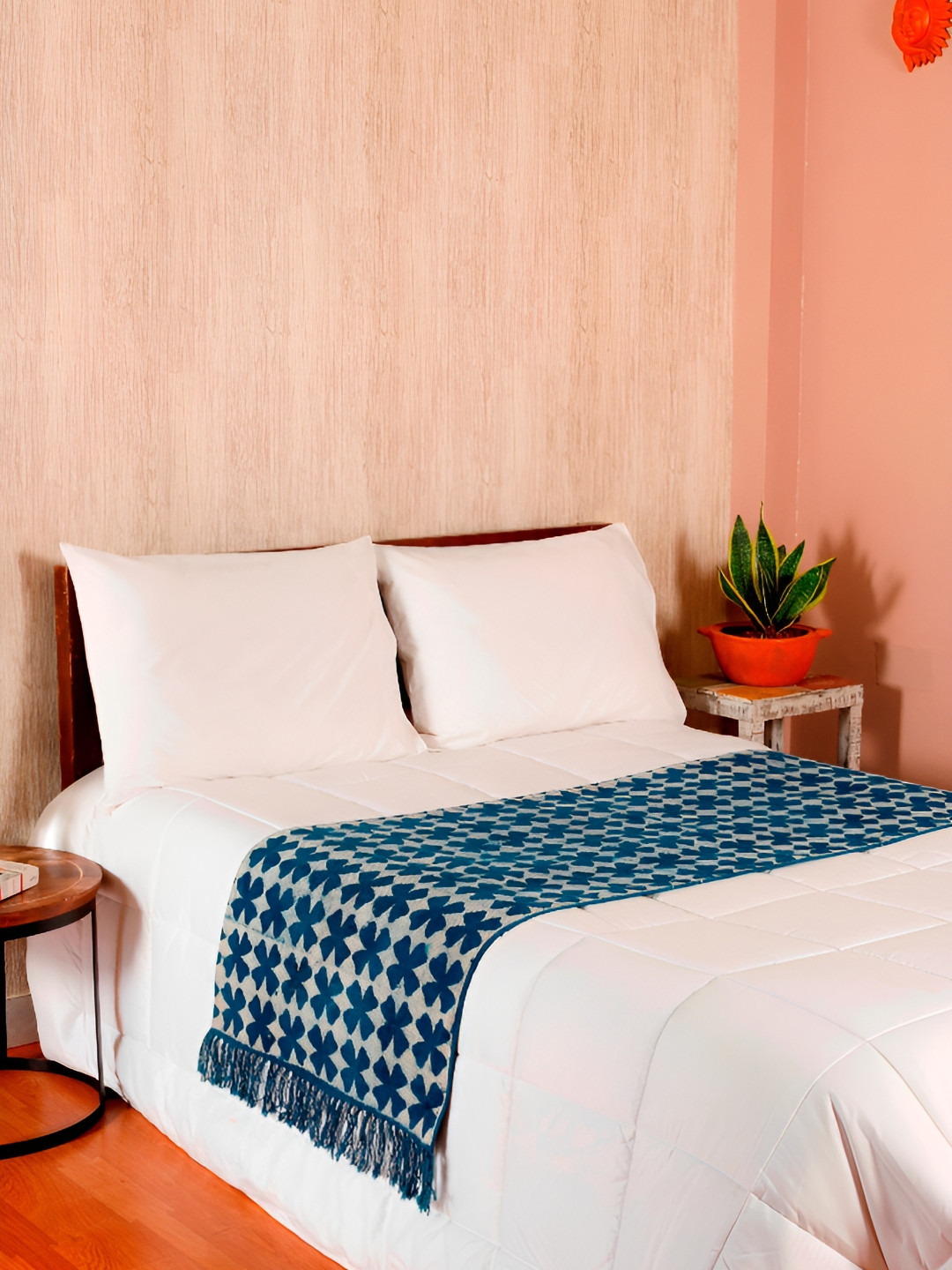 HANDICRAFT PALACE Blue & White Printed Anti-Skid Bed Runner