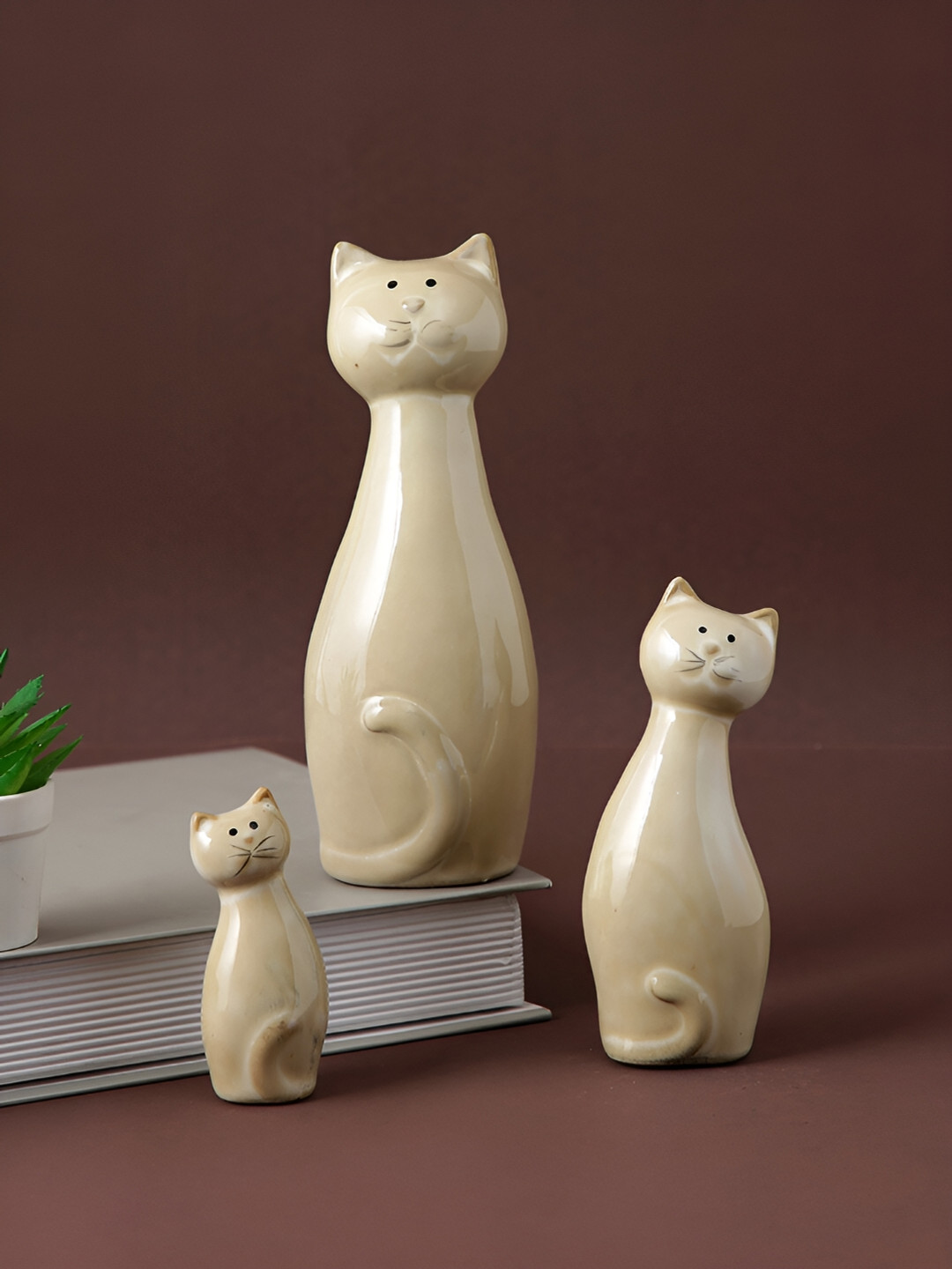 Aura Cats Beige Ceramic Matte Living Room Set of 3 Small Showpieces - 6.7 Inches