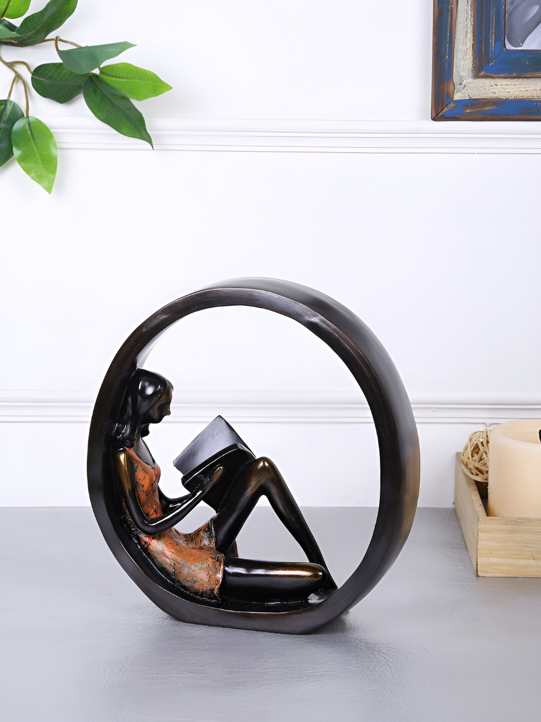 Aura Encircled Reader Brown Resin Glossy Living Room Medium Showpiece - 8.7 Inches