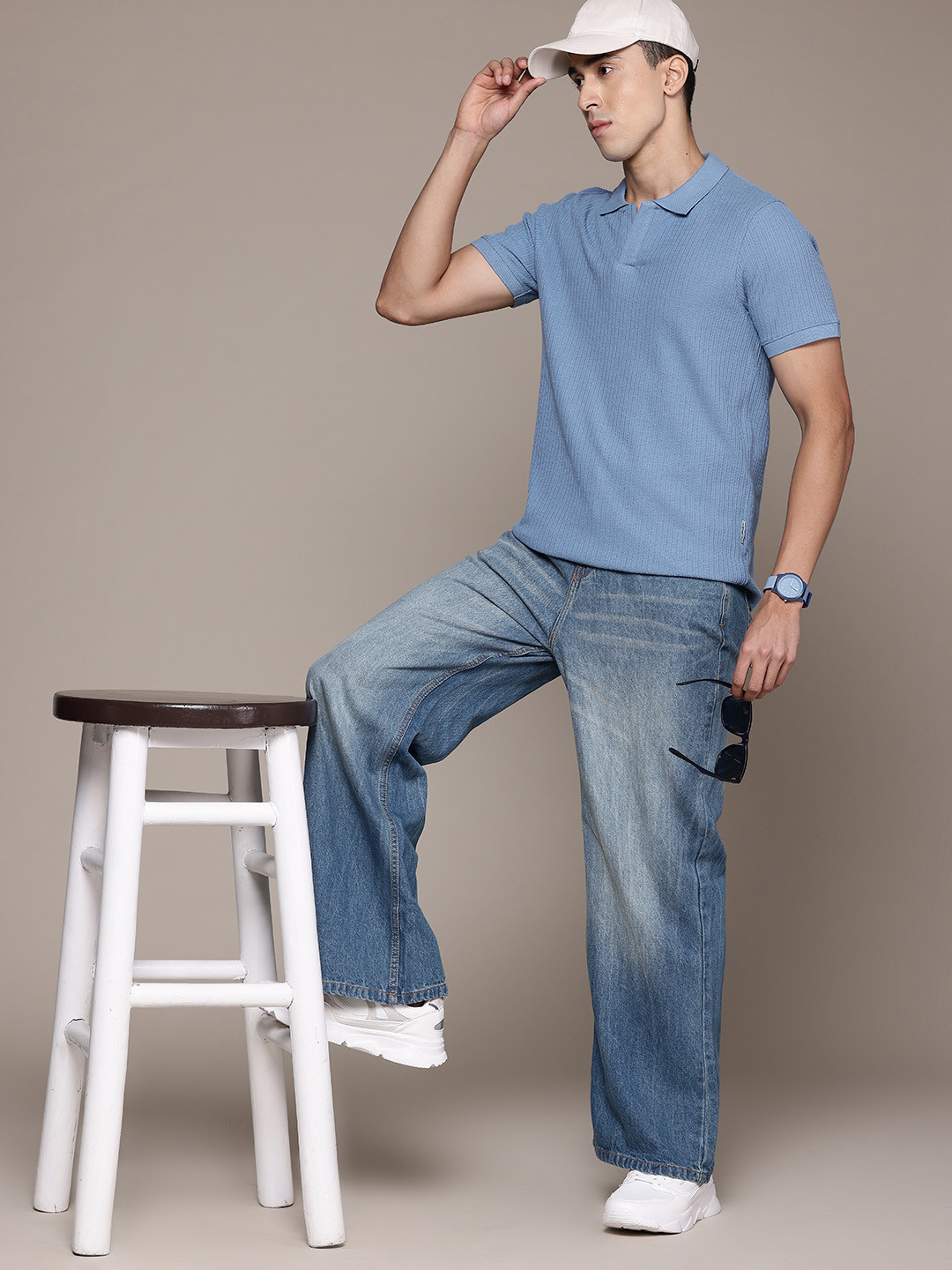 Roadster Men Loose Bootcut Heavy Fade Jeans