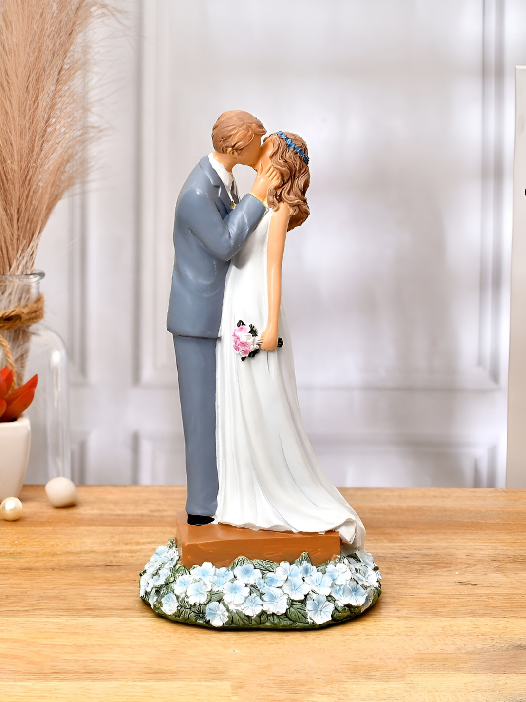 Aura Eternal Love Wedding Couple White Ceramic Glossy Bedroom Medium Showpiece - 8.3 Inches