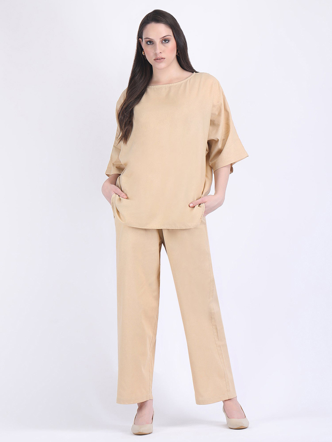 HUE & HIDE Top With Trousers