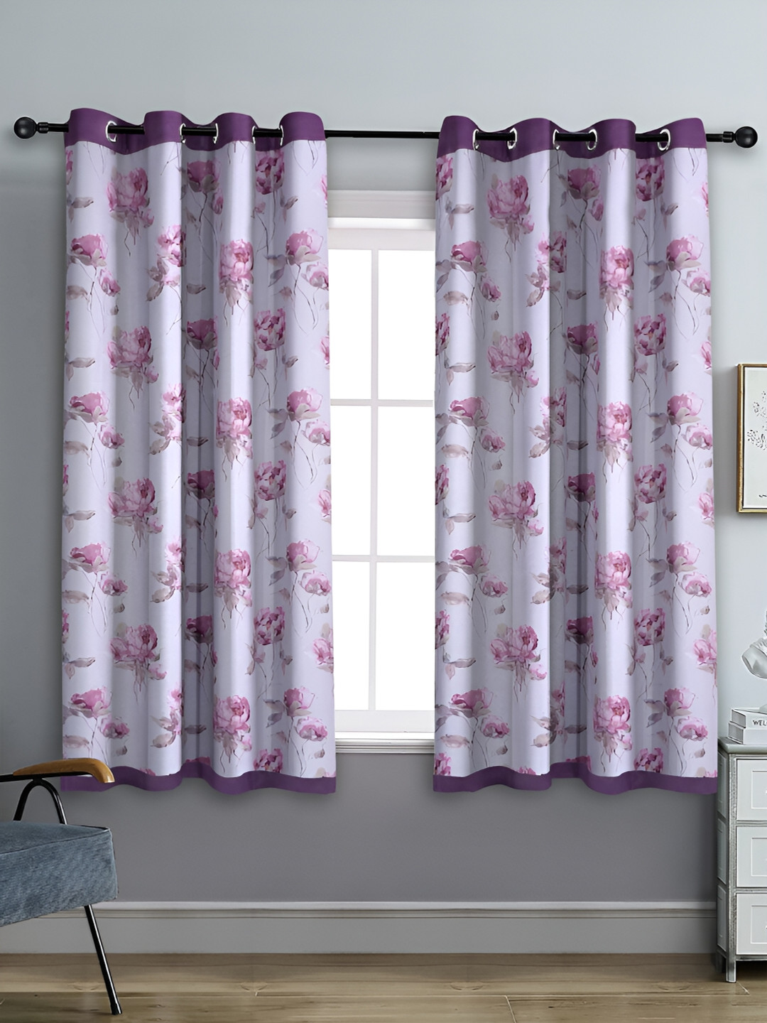 Cortina White & Pink 2 Pieces Floral Black Out reversible eyelet Window Curtains