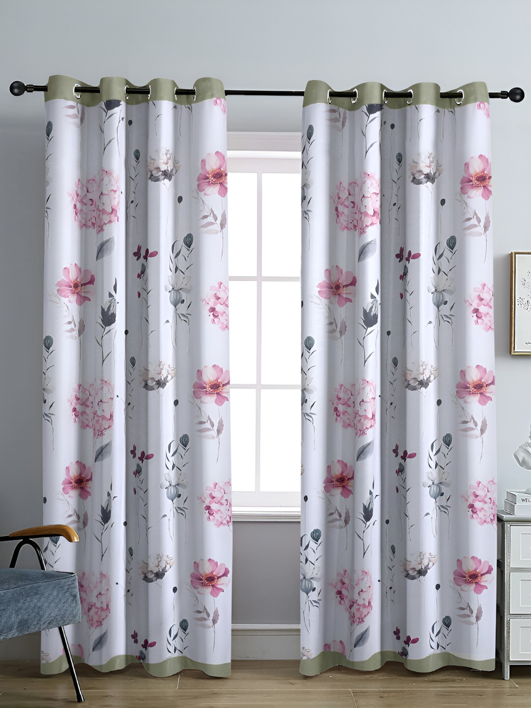 Cortina White & Pink 2 Pieces Floral Black Out reversible eyelet Long Door Curtains