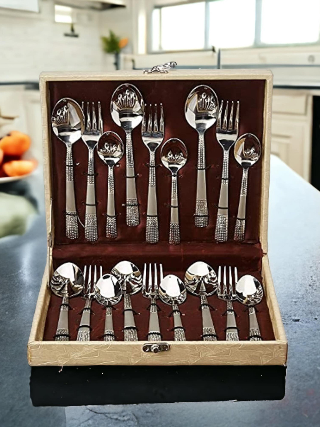 FNS Zest Silver Toned 18 Pieces Stainless Steel Cutlery Set