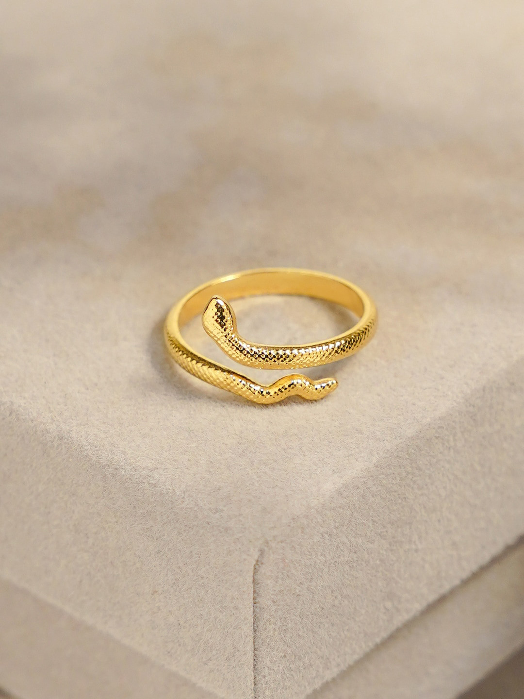 SWASHAA 18KT Gold-Plated Ashlekha Finger Ring