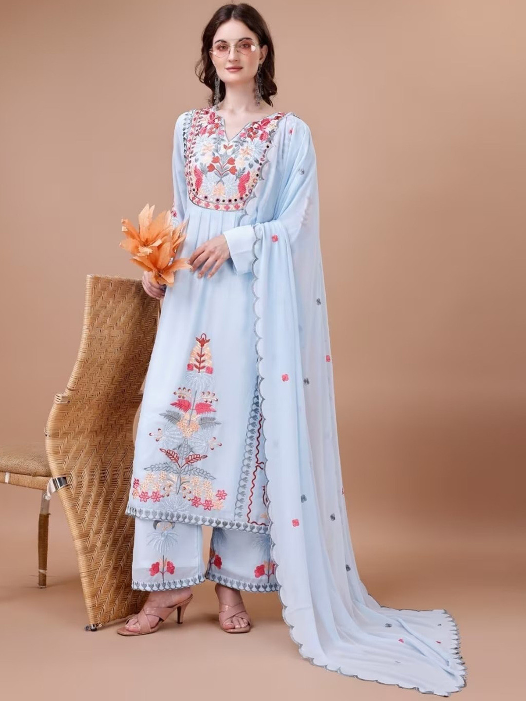 Fashionuma Floral Embroidered Regular Mirror Work Kurta with Palazzos & Dupatta