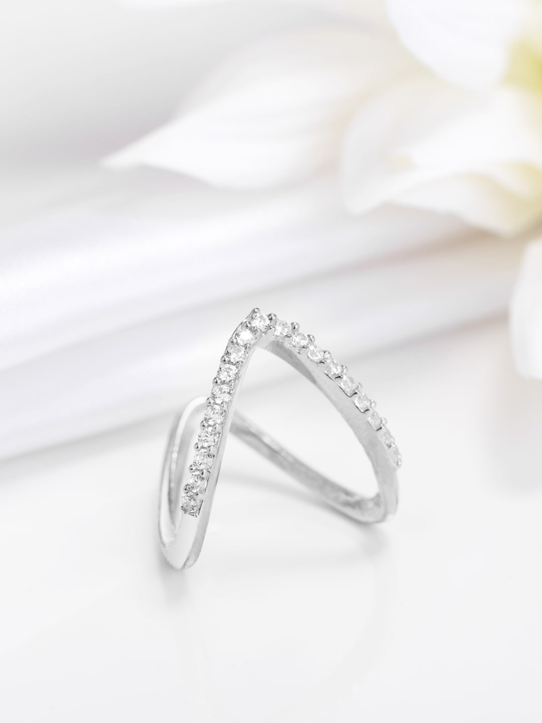 Zavya 925 Pure Sterling Silver Rhodium-Plated Cubic Zirconia Studded Vanki Ring