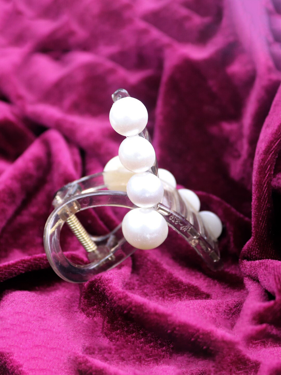 Xivir Set of 3 Beaded Claw Clips