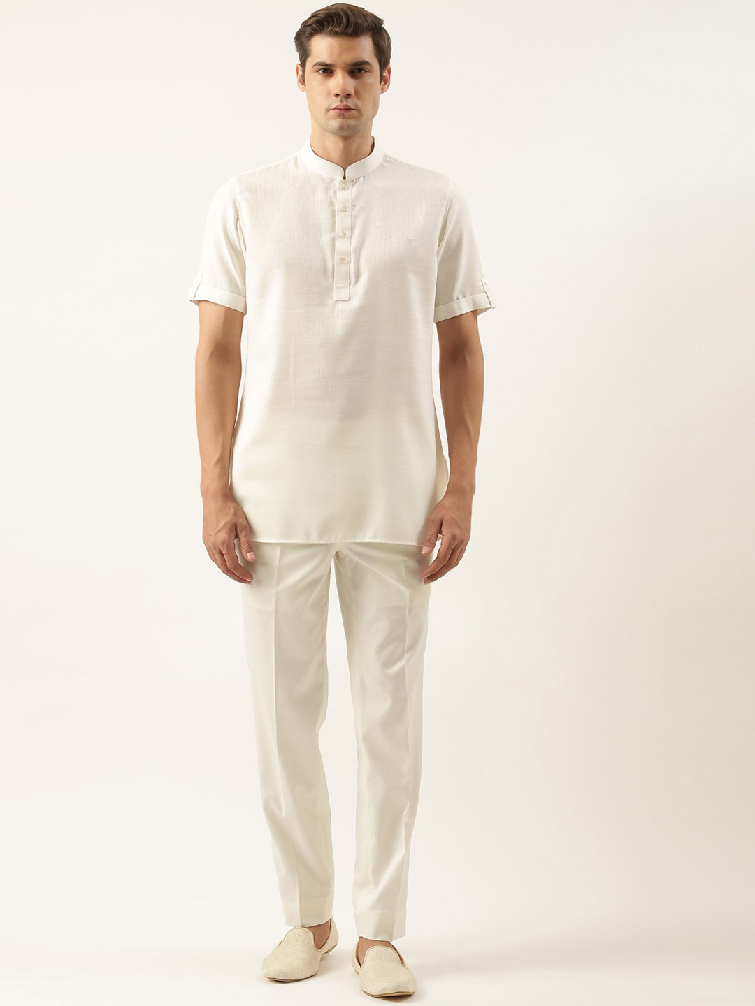 TheEthnic.Co Flared Sleeves Mandarin Collar Cotton Thread Work Pathani Kurta