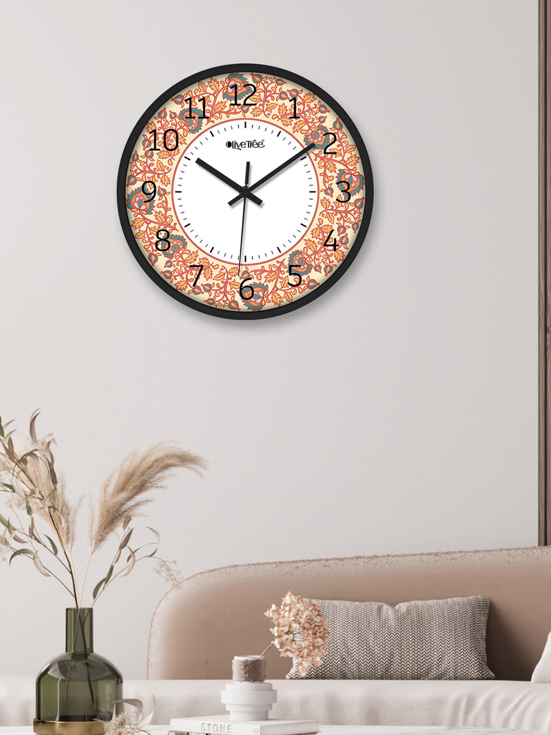 OLIVE TREE Black Plastic Hand-Painted Round Battery Analogue Wall Clock-30.5cm