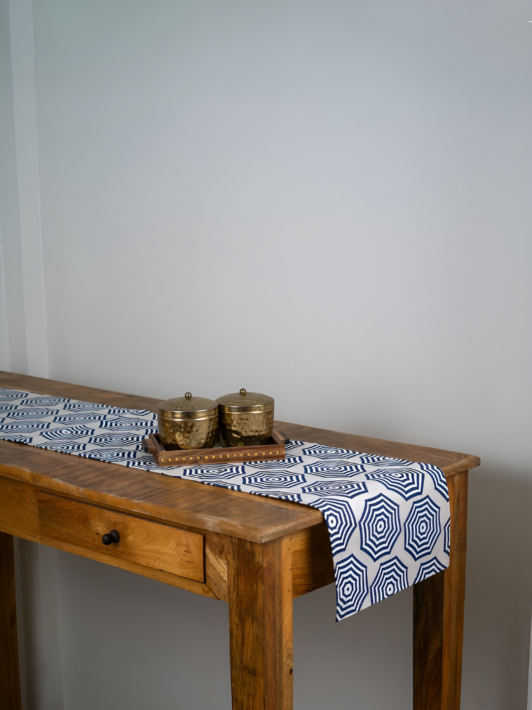 Ratan Cart Off White & Blue Geometric Printed Pure Cotton Table Runner