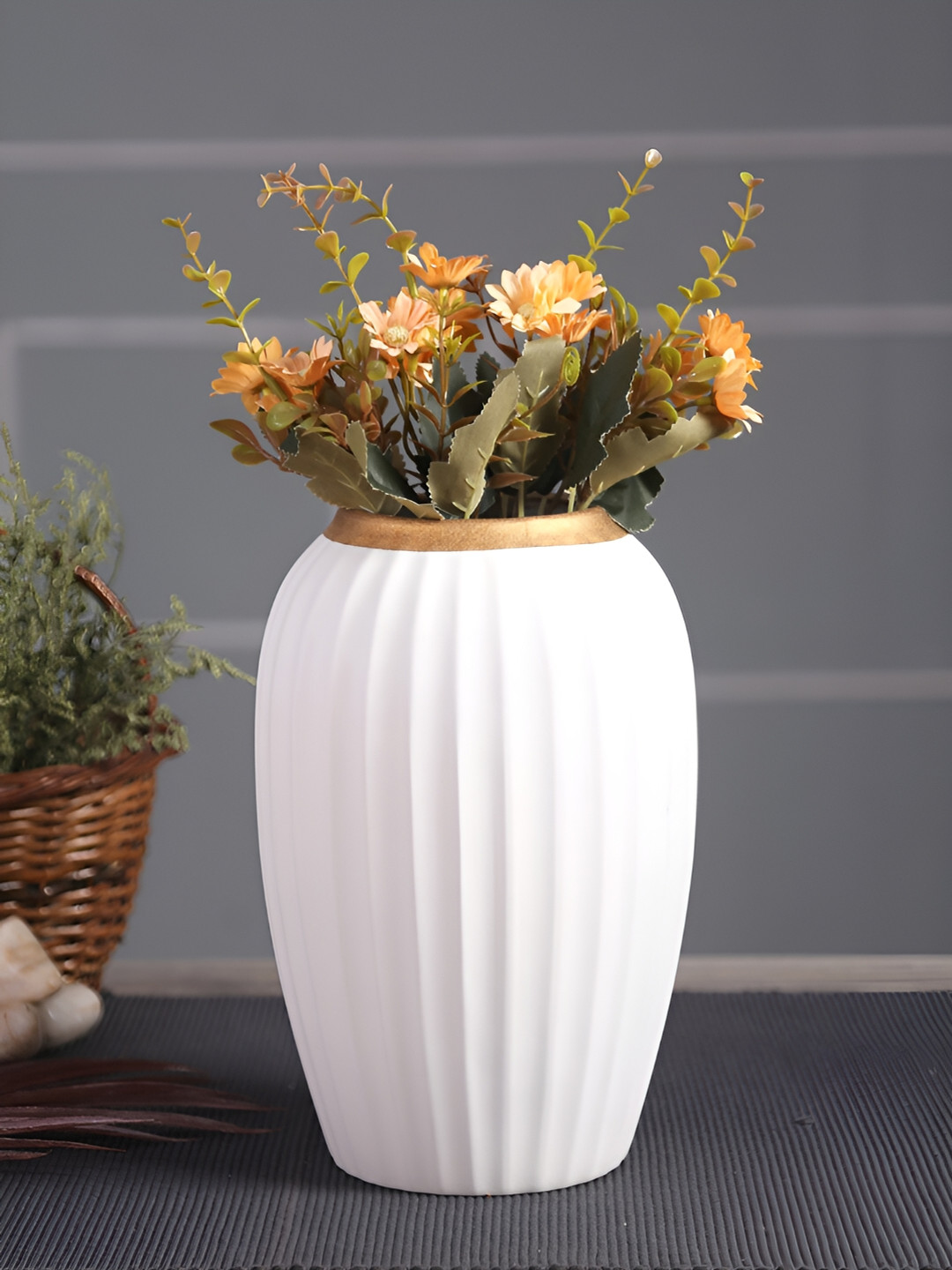 Aura White Ribbed Ceramic Flower Vase