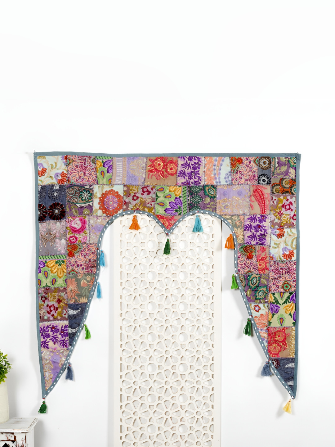 HANDICRAFT PALACE Grey & Pink Patchwork Embroidered Hanging Toran