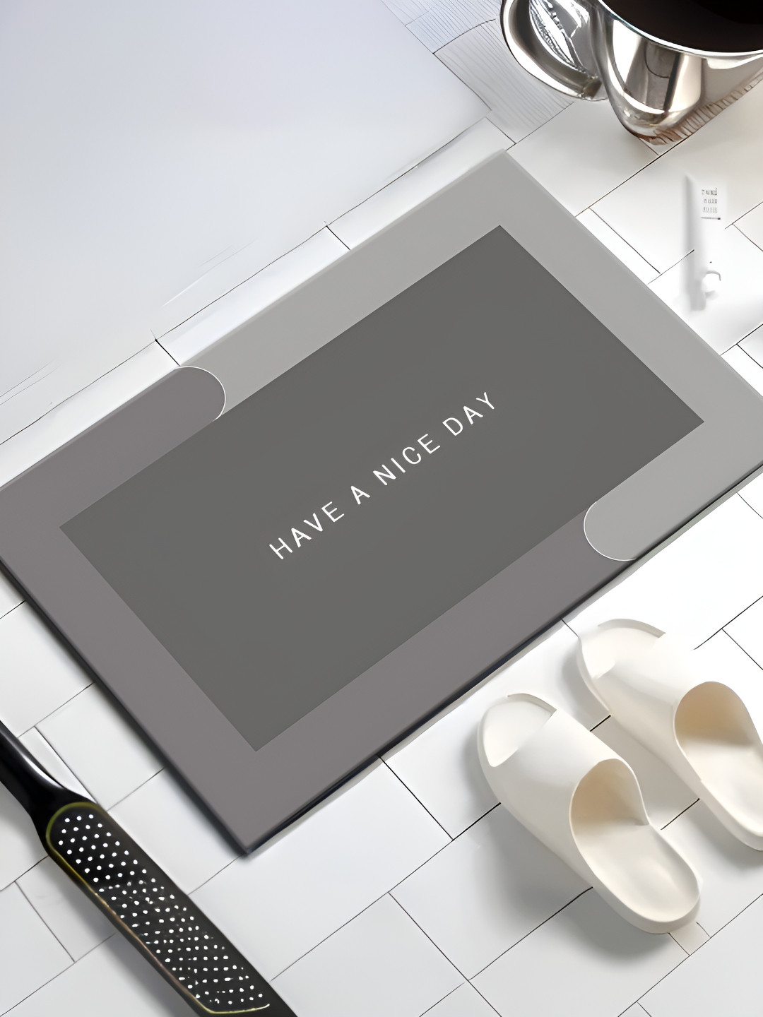 UMAI Grey Printed 240 GSM Anti-Skid Bath Mat